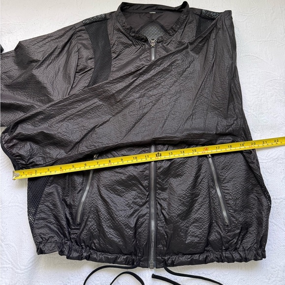 ALO Yoga Women's Black Lightweight Sunset After Yoga Jacket. Size M - Picture 13 of 14